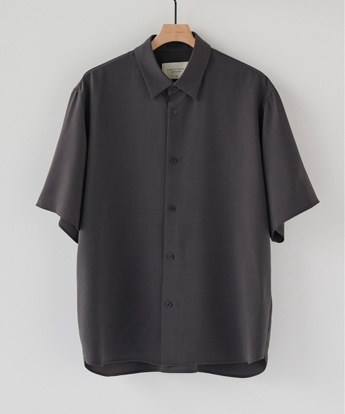 PUBLIC TOKYO(パブリックトウキョウ)の「【WEB限定】SUMMER TRIXION リラックスシャツ /夏服/半袖/ウォッシャブル/防シワ(シャツ/ブラウス・メンズ・ベージュ/ブラック/ダークグレー・1/2/3)」の3枚目の写真