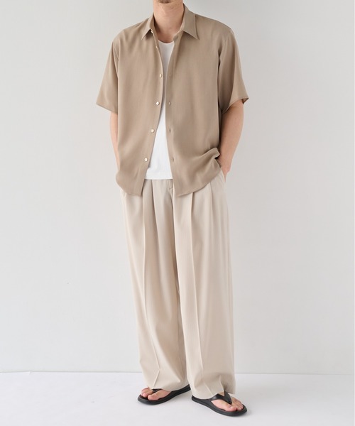 PUBLIC TOKYO(パブリックトウキョウ)の「【WEB限定】SUMMER TRIXION リラックスシャツ /夏服/半袖/ウォッシャブル/防シワ(シャツ/ブラウス・メンズ・ベージュ/ブラック/ダークグレー・1/2/3)」の12枚目の写真