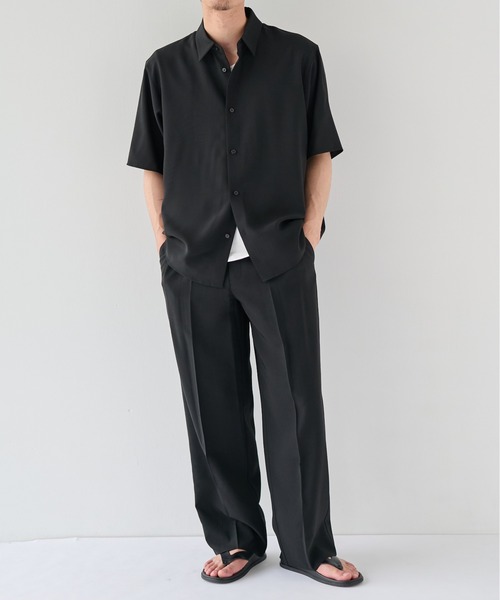PUBLIC TOKYO(パブリックトウキョウ)の「【WEB限定】SUMMER TRIXION リラックスシャツ /夏服/半袖/ウォッシャブル/防シワ(シャツ/ブラウス・メンズ・ベージュ/ブラック/ダークグレー・1/2/3)」の21枚目の写真