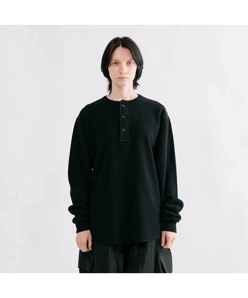 SMITHARMOR(スミスアモー)の「コットン無地ワッフルヘンリーネック長袖Tシャツ_3カラー(Tシャツ/カットソー・メンズ・オレンジ/グレー/ブラック・FREE)」の2枚目の写真