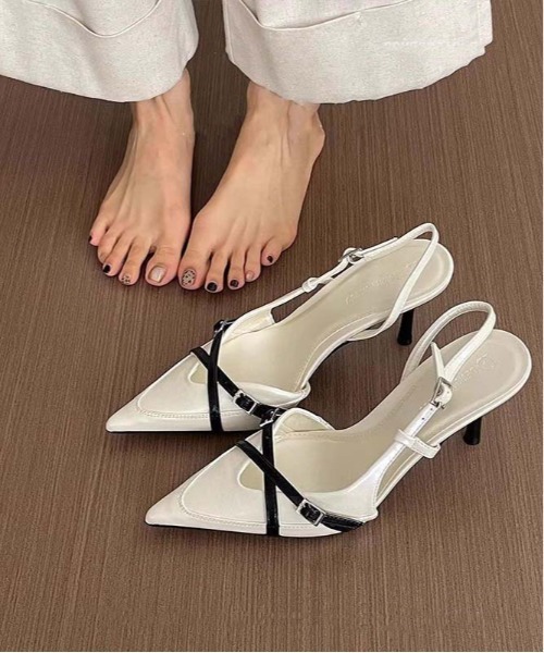 gossip!ロサンゼルス(ゴシップロサンゼルス)の「ポインテッドトゥ エナメルスリングバックパンプス クロスベルト ピンヒール レディース(パンプス・レディース・ワインレッド/ブラック/ホワイト・37/38/36)」の8枚目の写真