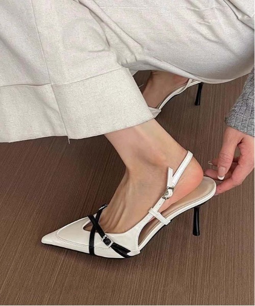 gossip!ロサンゼルス(ゴシップロサンゼルス)の「ポインテッドトゥ エナメルスリングバックパンプス クロスベルト ピンヒール レディース(パンプス・レディース・ワインレッド/ブラック/ホワイト・37/38/36)」の10枚目の写真