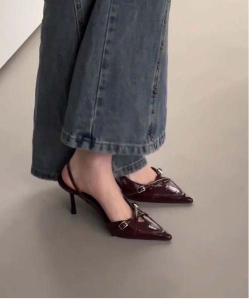 gossip!ロサンゼルス(ゴシップロサンゼルス)の「ポインテッドトゥ エナメルスリングバックパンプス クロスベルト ピンヒール レディース(パンプス・レディース・ワインレッド/ブラック/ホワイト・37/38/36)」の12枚目の写真