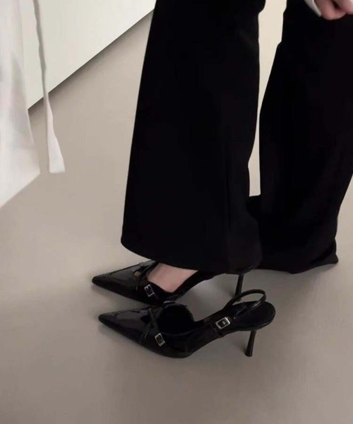 gossip!ロサンゼルス(ゴシップロサンゼルス)の「ポインテッドトゥ エナメルスリングバックパンプス クロスベルト ピンヒール レディース(パンプス・レディース・ワインレッド/ブラック/ホワイト・37/38/36)」の17枚目の写真