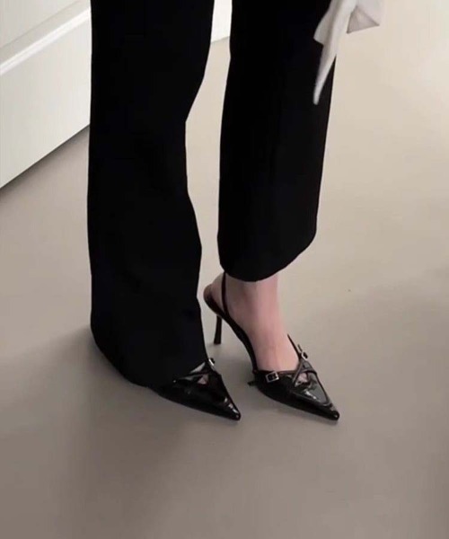 gossip!ロサンゼルス(ゴシップロサンゼルス)の「ポインテッドトゥ エナメルスリングバックパンプス クロスベルト ピンヒール レディース(パンプス・レディース・ワインレッド/ブラック/ホワイト・37/38/36)」の19枚目の写真