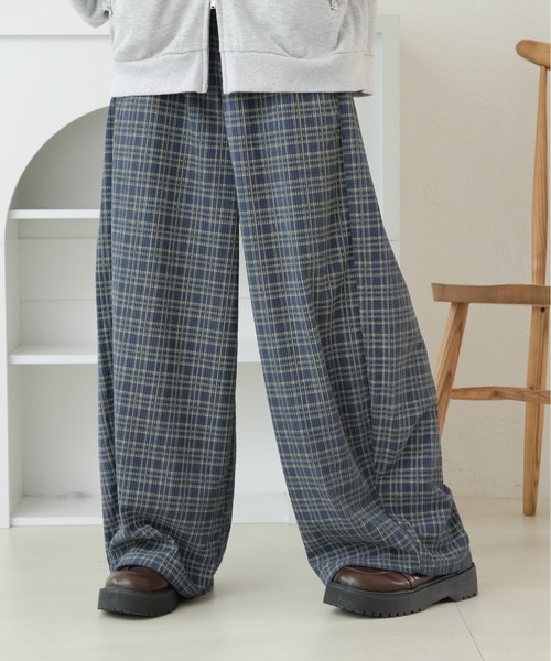 kutir(クティール)の「コーデュロイワイドイージーパンツ(その他パンツ・レディース・ブラック/ブラウン/アイボリー/グリーン/ブルー/ブラック系その他・SMALL/MEDIUM)」の6枚目の写真