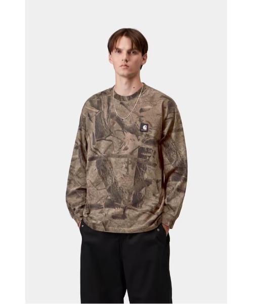 Carhartt WIP(カーハートダブリューアイピー)の「L/S Feather Tree T-Shirt(Tシャツ/カットソー・メンズ・カモフラージュ・SMALL/MEDIUM/LARGE)」の1枚目の写真