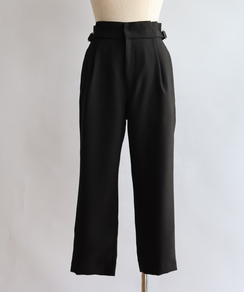 etre relie(エトレリー)の「リネンオックス脇ベルトテーパードパンツ(その他パンツ・レディース・ベージュ/ブラック・SMALL/MEDIUM)」の2枚目の写真