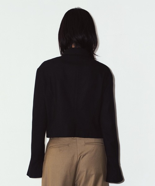 Knuth Marf(クヌースマーフ)の「Knuth Marf / クヌースマーフ 2way cropped frill jacket(その他アウター・レディース・ブラック・FREE)」の5枚目の写真