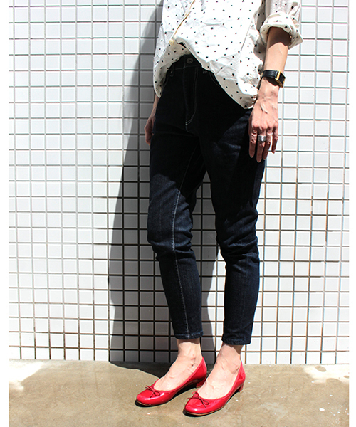 JELLY BEANS（ジェリービーンズ）の「【Made in Japan】【レイン対応】バレエレインパンプス(303-7006)JELLY BEANS(ジェリービーンズ)（レインシューズ・レディース・ベージュ/ブラック/ライトブルー/レッド/シルバー/グレイッシュベージュ・24/24.5/23.5/23/22.5）」の15枚目の写真