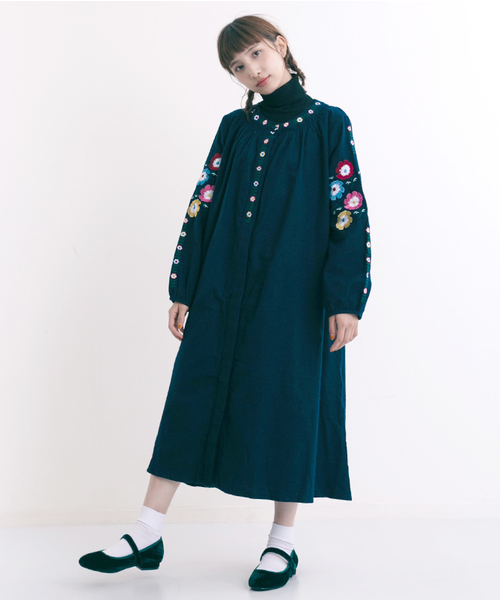 MERLOT（メルロー）の「フラワー刺繍フォークロアワンピース7221