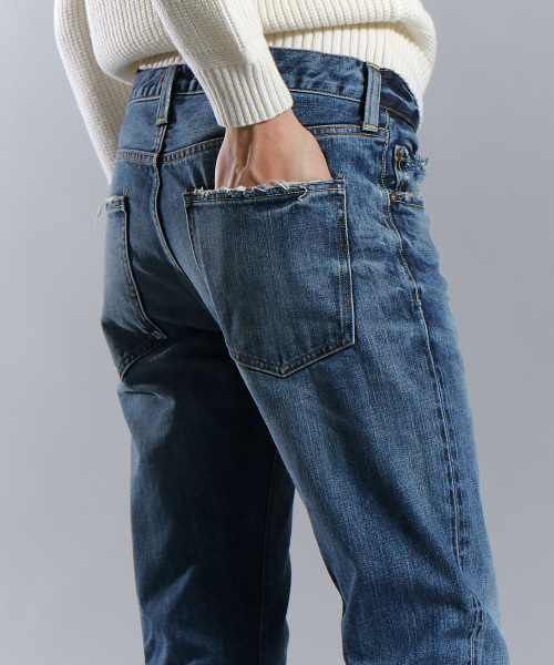 RED CARD TOKYO（レッドカード）の「【ABAHOUSE×RED CARD TOKYO / レッドカード トーキョー/別注】Rhythmダメージ加工デニム（デニムパンツ・メンズ・インディゴブルー・30/32/31/29/28）」の8枚目の写真