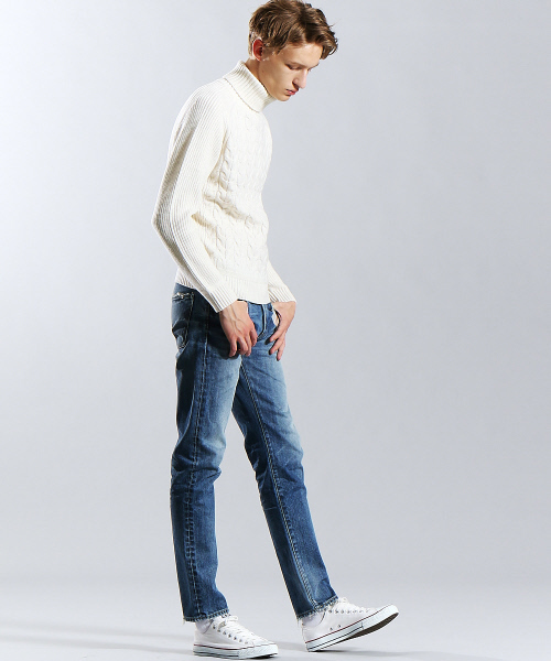 RED CARD TOKYO（レッドカード）の「【ABAHOUSE×RED CARD TOKYO / レッドカード トーキョー/別注】Rhythmダメージ加工デニム（デニムパンツ・メンズ・インディゴブルー・30/32/31/29/28）」の10枚目の写真