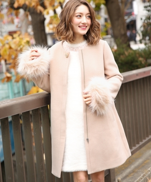 Heather（ヘザー）の「ＴＲ／５ＷＡＹフードコート 778475（その他アウター・レディース・ホワイト/グレー/ブラウン/ネイビー・FREE）」の4枚目の写真