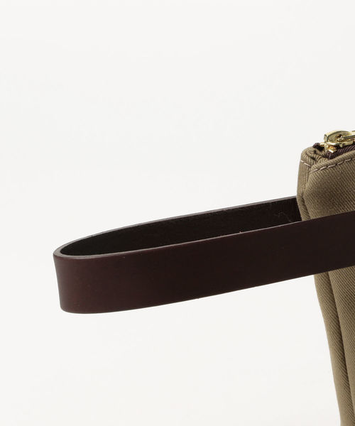 BEAMS F(ビームスエフ)の「JOHN CHAPMAN / キャンバス×レザー スモールポーチ(ハンドバッグ・メンズ・ダークグリーン/ネイビー/カーキ/レッド系その他7/ブラック・ONE SIZE)」の19枚目の写真