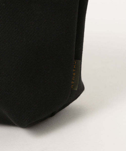 BEAMS F(ビームスエフ)の「JOHN CHAPMAN / キャンバス×レザー スモールポーチ(ハンドバッグ・メンズ・ダークグリーン/ネイビー/カーキ/レッド系その他7/ブラック・ONE SIZE)」の10枚目の写真