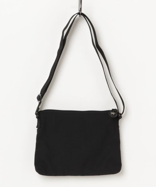 CONVERSE(コンバース)の「【CONVERSE】コンバース クラシック サコッシュ (ショルダーバッグ・レディース・ブラック/グレー/ラベンダー・FREE)」の5枚目の写真