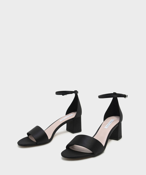 CHARLES & KEITH(チャールズ & キース)の「アンクルストラップサンダル / ANKLE STRAP SANDALS(サンダル・レディース・ブルーグリーン/ブラック/ブルー・25cm/23cm/24.5cm/22.5cm/23.5cm)」の12枚目の写真