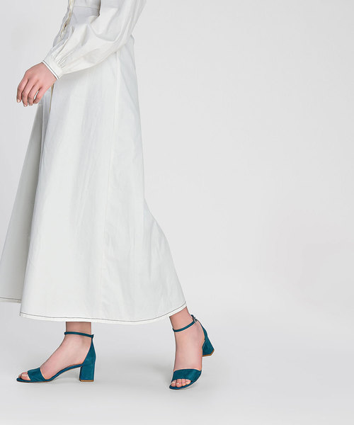 CHARLES & KEITH(チャールズ & キース)の「アンクルストラップサンダル / ANKLE STRAP SANDALS(サンダル・レディース・ブルーグリーン/ブラック/ブルー・25cm/23cm/24.5cm/22.5cm/23.5cm)」の6枚目の写真
