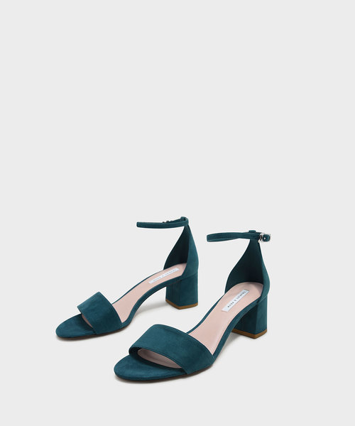 CHARLES & KEITH(チャールズ & キース)の「アンクルストラップサンダル / ANKLE STRAP SANDALS(サンダル・レディース・ブルーグリーン/ブラック/ブルー・25cm/23cm/24.5cm/22.5cm/23.5cm)」の7枚目の写真