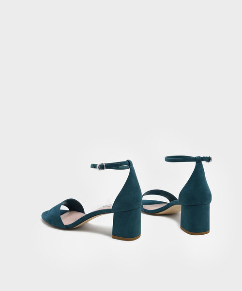 CHARLES & KEITH(チャールズ & キース)の「アンクルストラップサンダル / ANKLE STRAP SANDALS(サンダル・レディース・ブルーグリーン/ブラック/ブルー・25cm/23cm/24.5cm/22.5cm/23.5cm)」の8枚目の写真