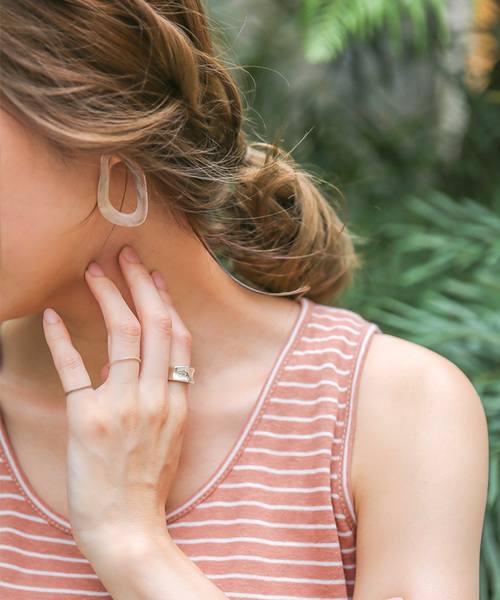 select MOCA（セレクトモカ）の「クリアべっ甲ピアス（ピアス（両耳用）・レディース・ホワイト/ブラウン/ベージュ・FREE）」の2枚目の写真