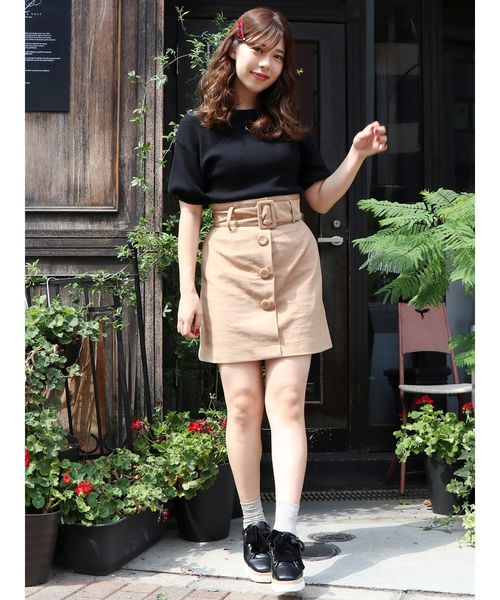 dazzlin（ダズリン）の「ワイドベルトミニスカート（スカート・レディース・ベージュ/グリーン/ボルドー・SMALL/MEDIUM）」の15枚目の写真