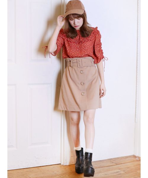 dazzlin（ダズリン）の「ワイドベルトミニスカート（スカート・レディース・ベージュ/グリーン/ボルドー・SMALL/MEDIUM）」の17枚目の写真