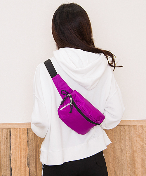 CONVERSE(コンバース)の「CONVERSE PACKABLE WAIST POUCH(ボディバッグ/ウエストポーチ・メンズ・ネイビー/パープル/ブラック・FREE)」の10枚目の写真