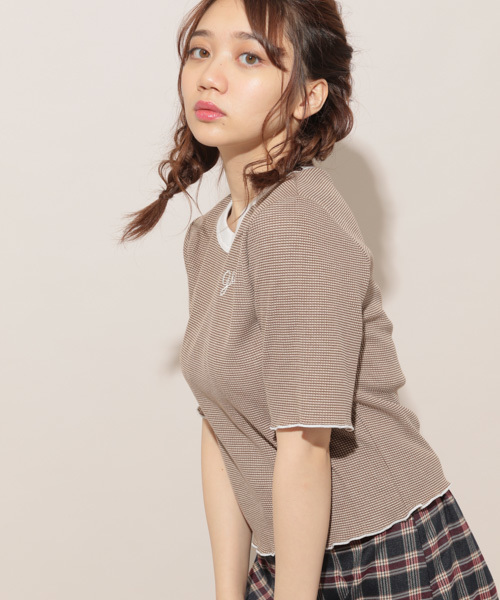 apres jour（アプレジュール）の「MIXワッフルロゴ刺繍Tシャツ【ZOZOTOWN限定アイテム】（Tシャツ/カットソー・レディース・ブラック/ボルドー/モカ・フリー）」の18枚目の写真