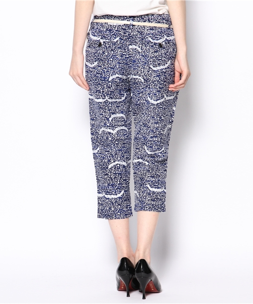 JOURNAL STANDARD(ジャーナルスタンダード)の「レースプリント クロップドパンツ(その他パンツ・レディース・カーキ/ベージュ/コバルトブルー・40/36/38)」の5枚目の写真