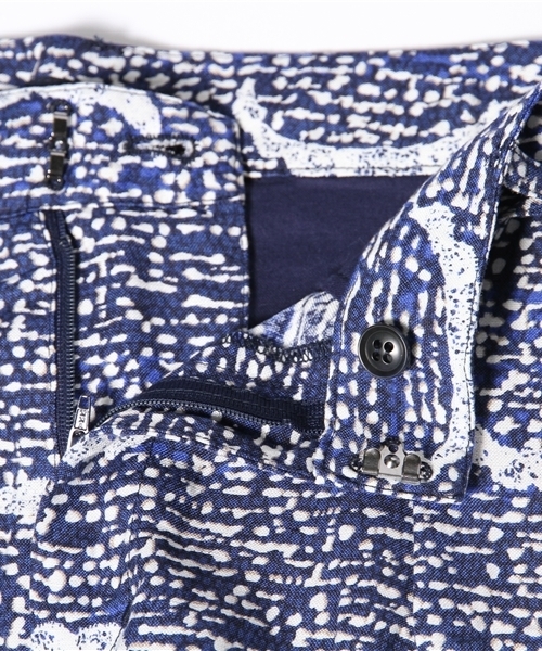 JOURNAL STANDARD(ジャーナルスタンダード)の「レースプリント クロップドパンツ(その他パンツ・レディース・カーキ/ベージュ/コバルトブルー・40/36/38)」の10枚目の写真