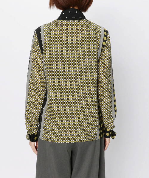NARACAMICIE（ナラカミーチェ）の「マルチドットプリントリボンショールカラーブラウス（シャツ/ブラウス・レディース・ブラック/ネイビー・SMALL/MEDIUM/LARGE）」の14枚目の写真