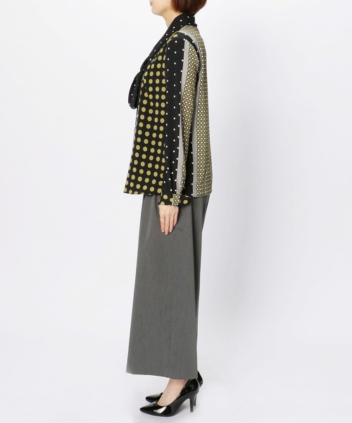 NARACAMICIE（ナラカミーチェ）の「マルチドットプリントリボンショールカラーブラウス（シャツ/ブラウス・レディース・ブラック/ネイビー・SMALL/MEDIUM/LARGE）」の18枚目の写真