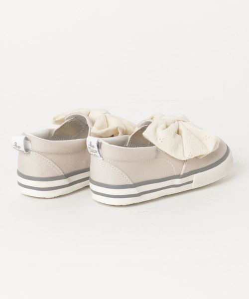 KP DECO（ケーピーデコ）の「リボンモチーフのスリッポン(15-18cm)（スニーカー・キッズ・ベージュ/ブルー系その他・17.0cm/18.0cm/15.0cm/16.0cm）」の3枚目の写真