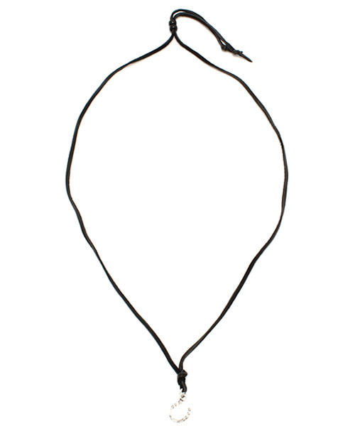 VIVIFY（ビビファイ）の「ネックレス/ホースシュー/レザー（ネックレス・メンズ・シルバー・フリー）」の2枚目の写真