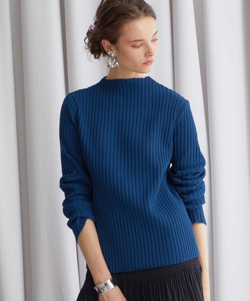 STUDIOUS(ステュディオス)の「【STUDIOUS】ワイドRIBボトルネックニット(ニット/セーター・レディース・ブラック/ネイビー・FREE)」の2枚目の写真