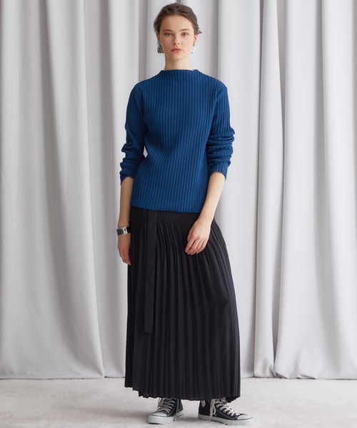 STUDIOUS(ステュディオス)の「【STUDIOUS】ワイドRIBボトルネックニット(ニット/セーター・レディース・ブラック/ネイビー・FREE)」の10枚目の写真