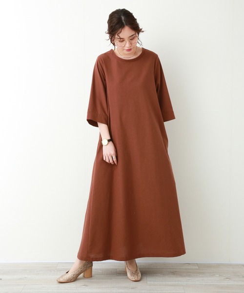 n'ee-ne（ネーネ）の「コットンリネン　バックねじり七分袖ワンピース（ワンピース・レディース・ブラック/ブラウン/ベージュ・FREE）」の6枚目の写真