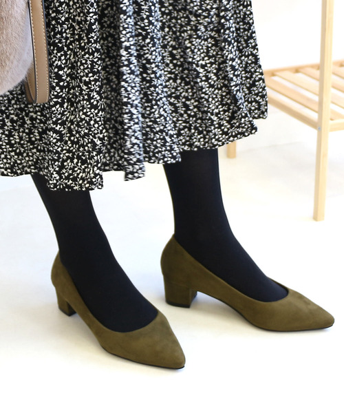 AmiAmi（アミアミ）の「チャンキーヒールポインテッドパンプス（パンプス・レディース・ブラック/パープル/ネイビー/ブラウン/カーキ/ブラック系その他/ブラウン系その他/レオパード/グレイッシュベージュ/パイソン/モカ/ベージュ系その他/オレンジ系その他/シルバー系その他/アッシュグレー・LL/S/M/L）」の10枚目の写真