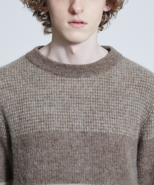 ABAHOUSE（アバハウス）の「モヘヤ混パネルクルーネック（ニット/セーター・メンズ・ネイビー/グレー/モカ・44/46/48）」の21枚目の写真