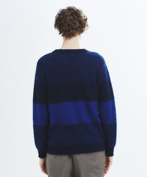 ABAHOUSE（アバハウス）の「モヘヤ混パネルクルーネック（ニット/セーター・メンズ・ネイビー/グレー/モカ・44/46/48）」の13枚目の写真