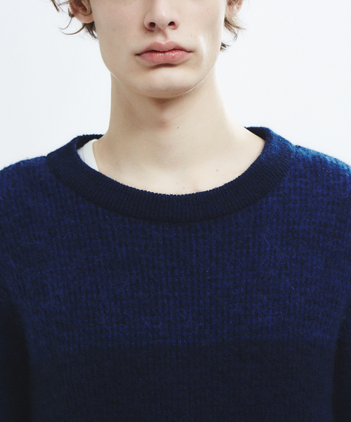 ABAHOUSE（アバハウス）の「モヘヤ混パネルクルーネック（ニット/セーター・メンズ・ネイビー/グレー/モカ・44/46/48）」の11枚目の写真