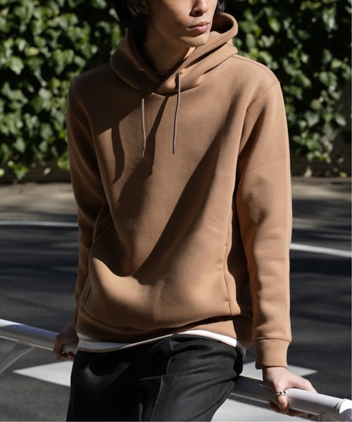 EDIFICE(エディフィス)の「ライトダンボール パーカー(パーカー・メンズ・ブラック/チャコールグレー/ベージュ/イエロー/モカ/グリーン・SMALL/MEDIUM/LARGE/X-LARGE)」の4枚目の写真