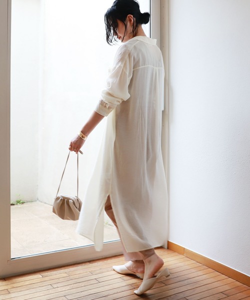 andme（アンドミー）の「レーヨンナイロンシアー長袖シャツワンピース（シャツワンピース・レディース・ブラック/グレー系その他/ベージュ/ダークベージュ/アイボリー・M）」の6枚目の写真