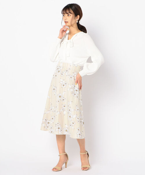 NOLLEY’S(ノーリーズ)の「フラワーストライプフレアスカート(スカート・レディース・ベージュ系その他3・38/36)」の14枚目の写真