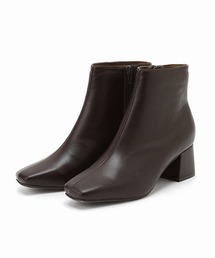 Casselini(キャセリーニ)ステッチショートブーツ