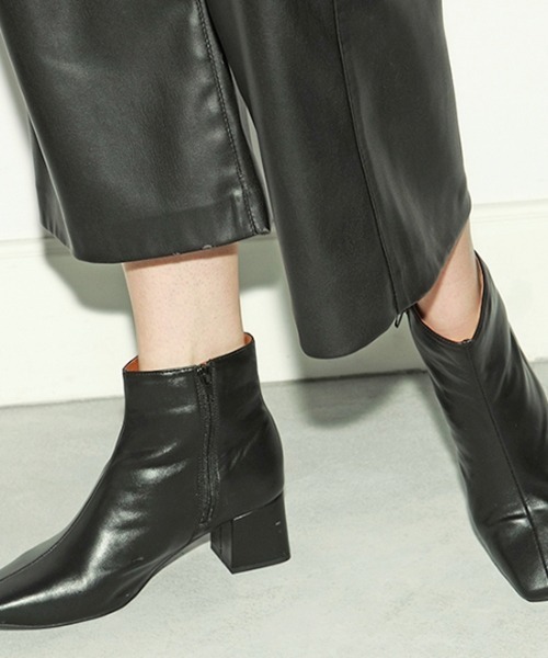 Casselini（キャセリーニ）の「Casselini（キャセリーニ）ステッチショートブーツ（ブーツ・レディース・ブラック/ダークブラウン・SMALL/MEDIUM/LARGE）」の15枚目の写真