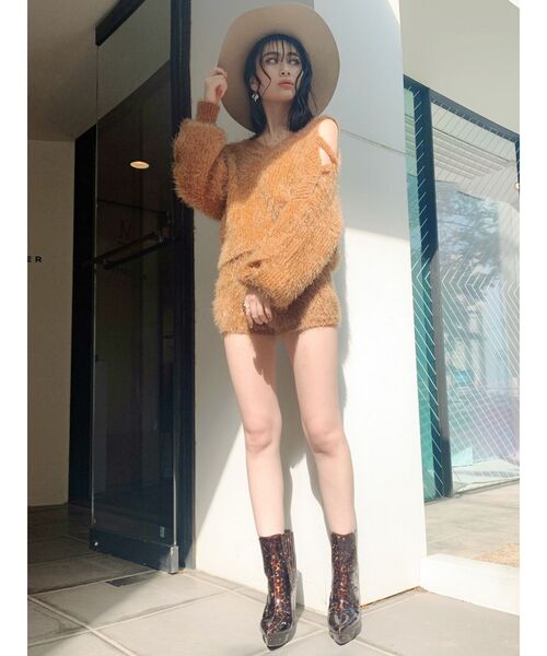 GYDA（ジェイダ）の「アームレースアップシャギーニット トップス（ニット/セーター・レディース・チャコールグレー/オレンジ/ベージュ・FREE）」の6枚目の写真