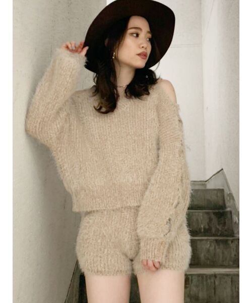 GYDA（ジェイダ）の「アームレースアップシャギーニット トップス（ニット/セーター・レディース・チャコールグレー/オレンジ/ベージュ・FREE）」の10枚目の写真